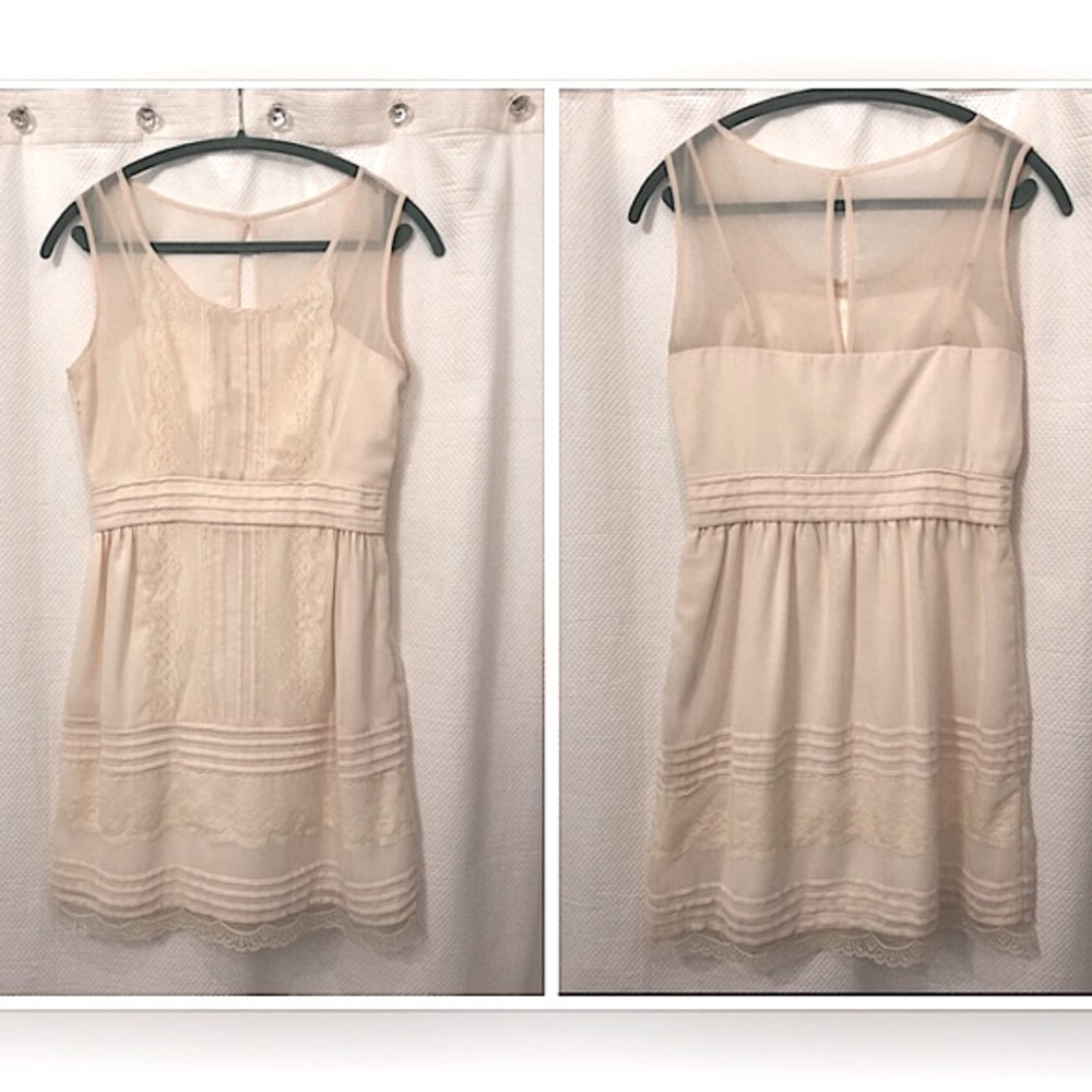 ModCloth lace dress. Size Medium